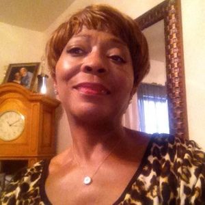 Meet your Posher, Elois